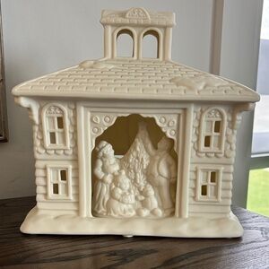 PartyLite - Ceramic Tealight Christmas Victorian Manor~P0291